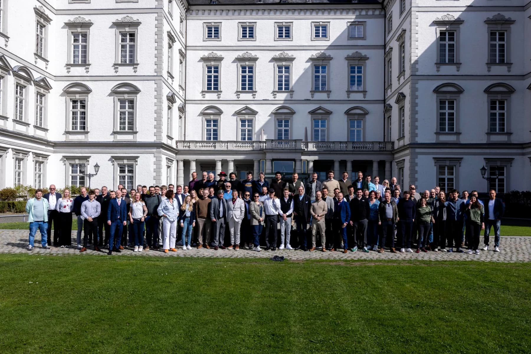 Die Waldbund-Community vor dem gemeinsamen Event